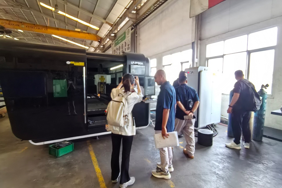 Ügyféllátogatások Indonéziában